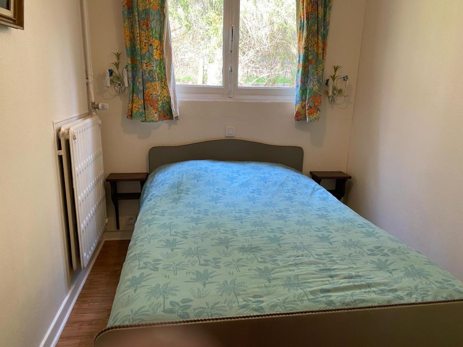 Propriete Bordee D'Etangs, Propice A La Detente Florenville Exterior foto